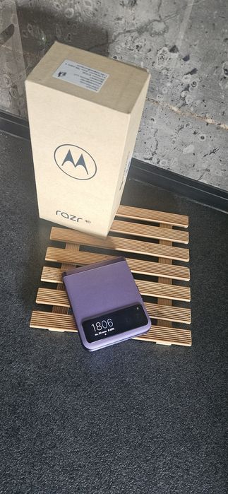 Motorola razr 40 256gb в гаранция