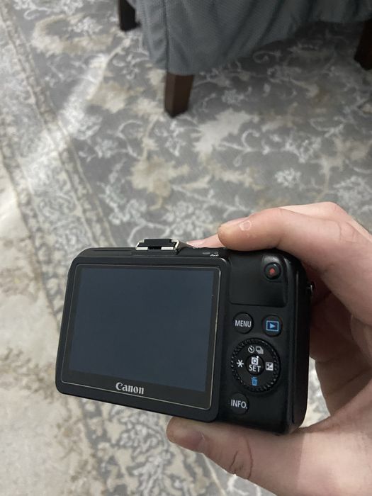 Canon EOS M2 Canon M 2