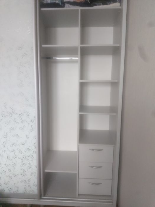 Продам шкаф