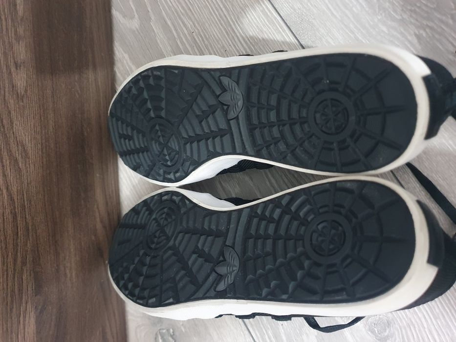 Маратонки Adidas Seeley Outdoor