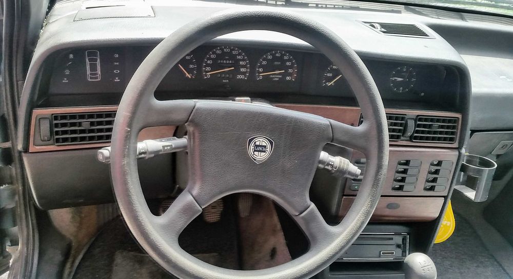 Ланчия Дедра 1.6i .90кс. Газ-Бензин.