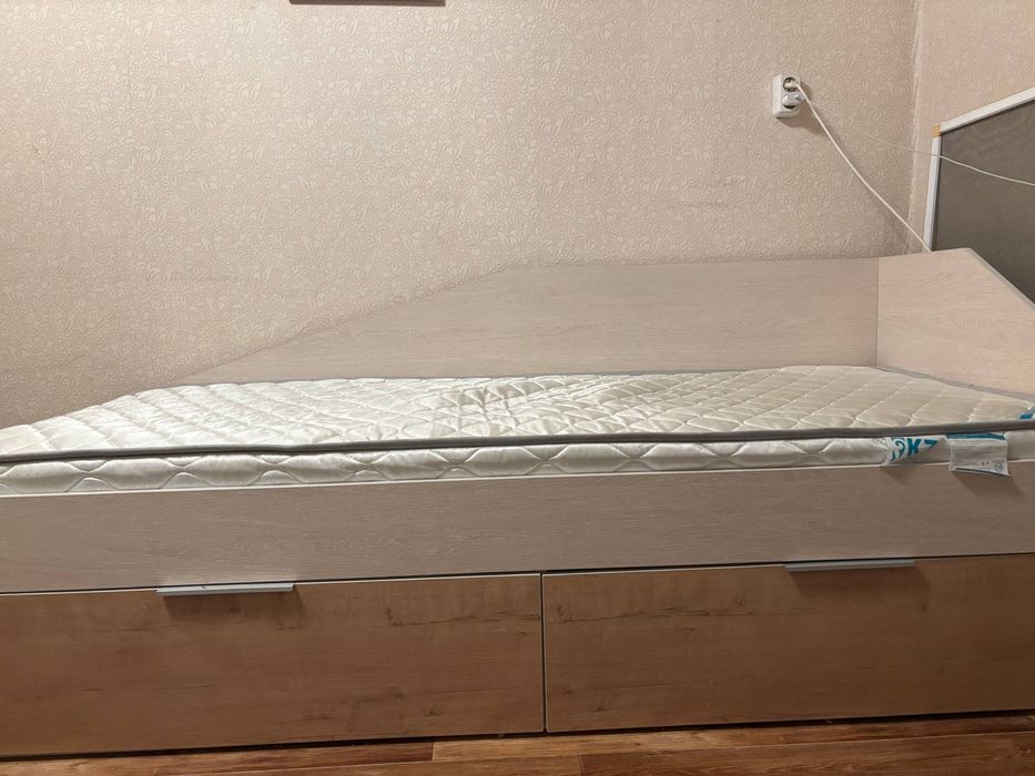 Кровать угловая.