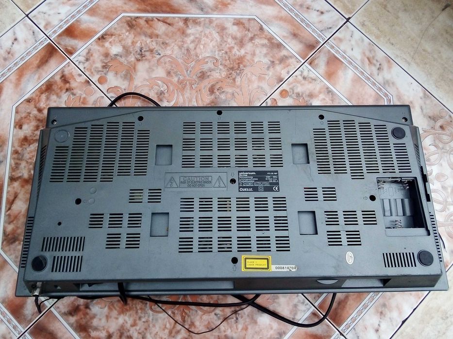 Музикална уредба Universum VTC-CD 1007
