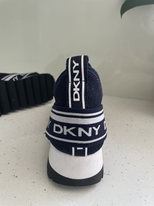 DKNY комфортни дамски сникърси
