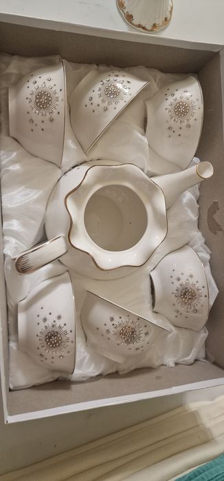 Чайник набор сатылады  6000 тг