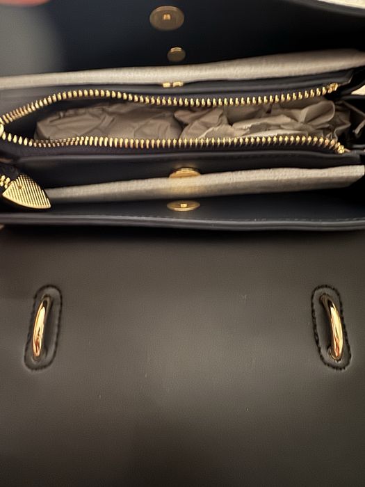 Тъмно синя малка чанта