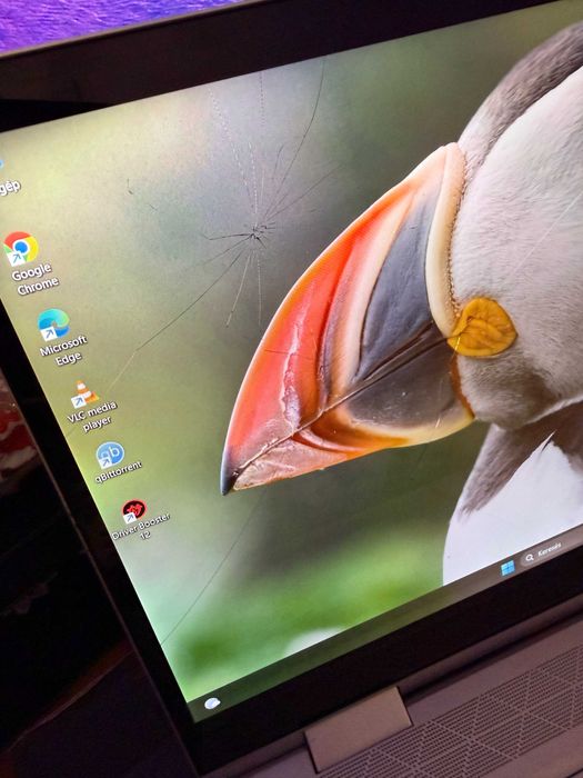 HP Envy x360 15.6” / i7 Gen. 8 / 12GB RAM / SSD 128GB