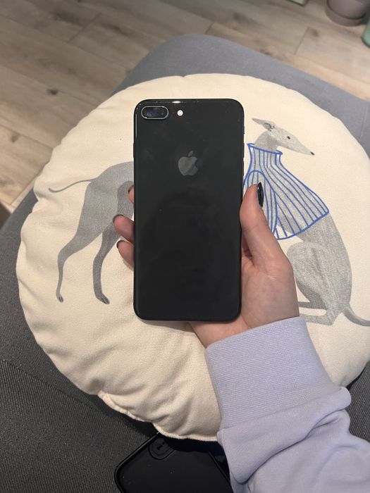 IPhone 8 plus 64 gb