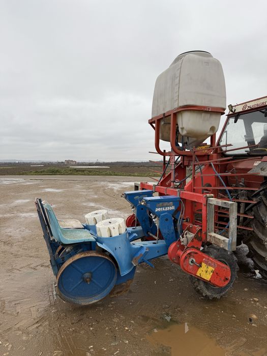 Masina plantat rasaduri Ferrari Fmax