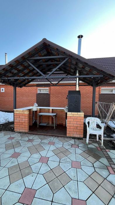Продам Шикарный дом Тепличное