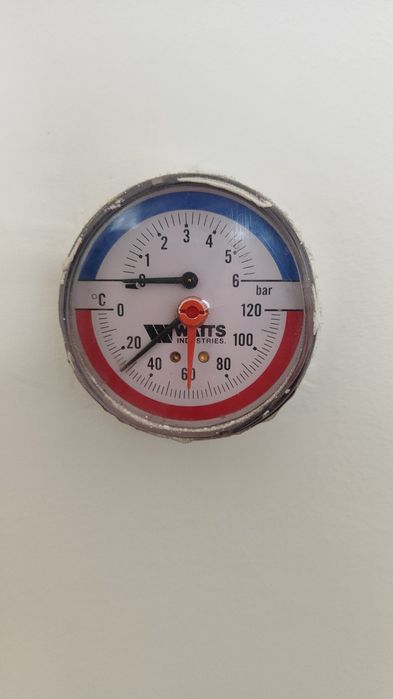 Чугунена камина на дърва с водна риза