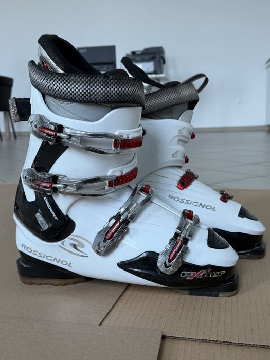 Ски обувки Rossinol