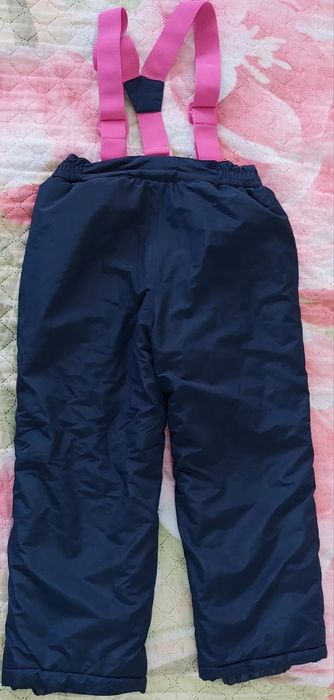 Продам полукомбинезон для девочки