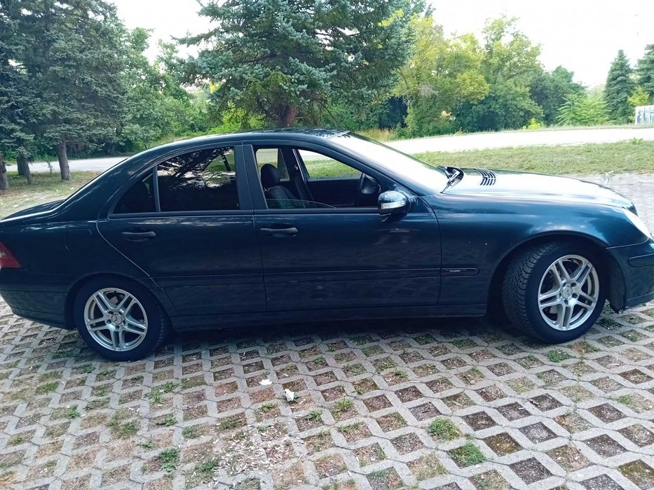 Продавам  Mercedes CDI 200