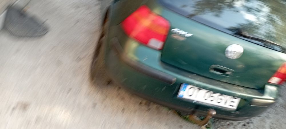 Vând golf 4 motor 14