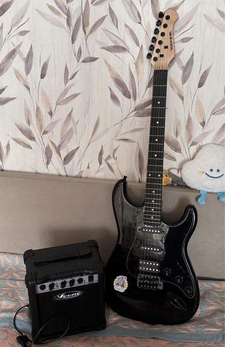 Продам электрогитару rockstel