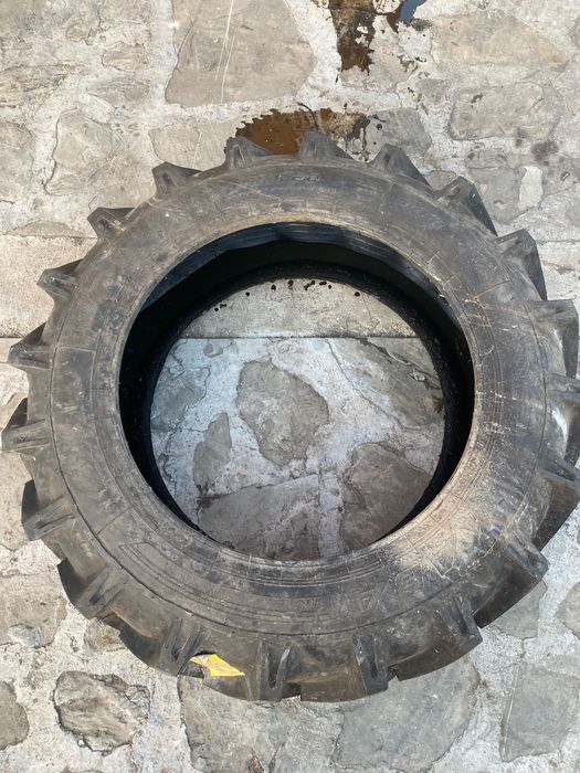 Vând roată tractor Kabat.