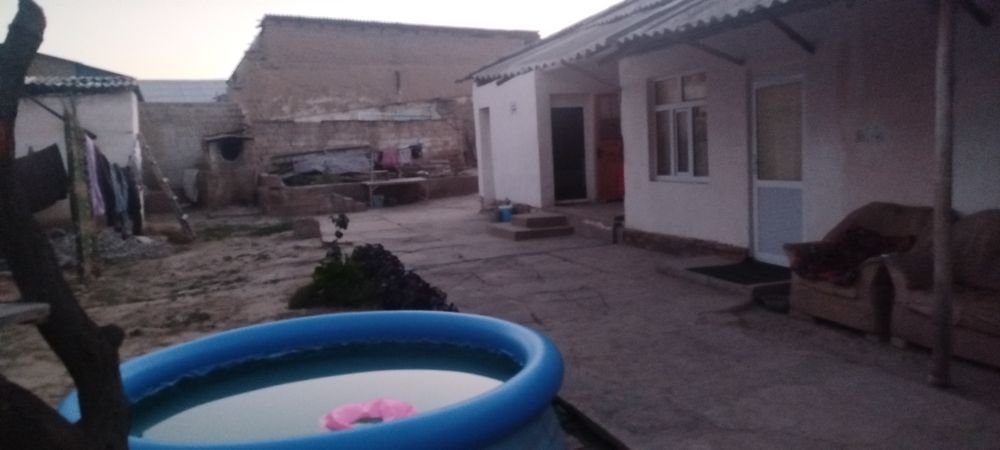 Hovli uy sotiladi 87.000$ kami bor