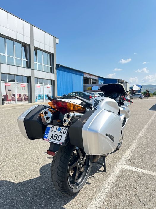 Vand Honda VFR V4