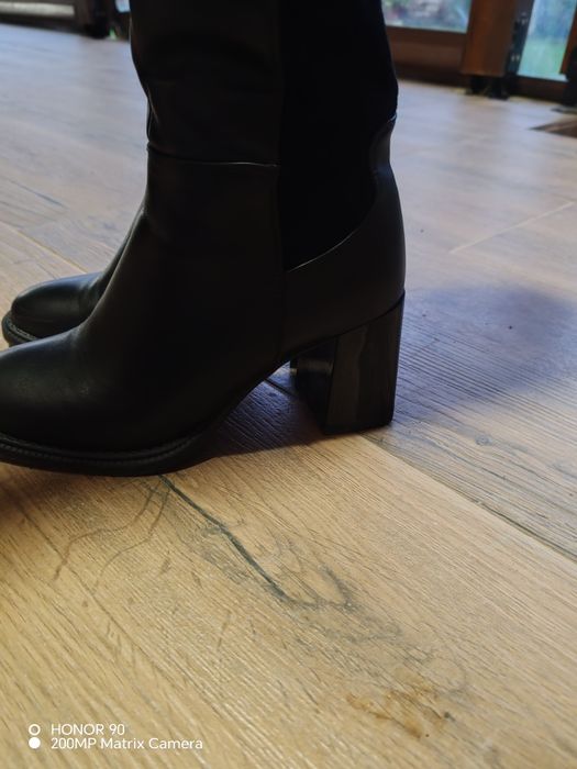 Дамски боти и ботуши