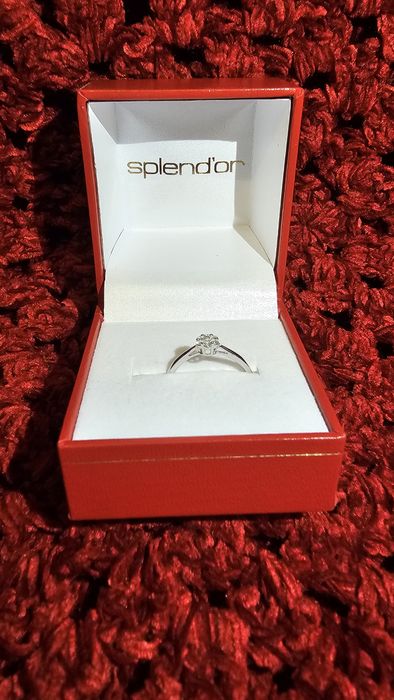 Inel de logodn aur alb cu 7 diamante naturale 585