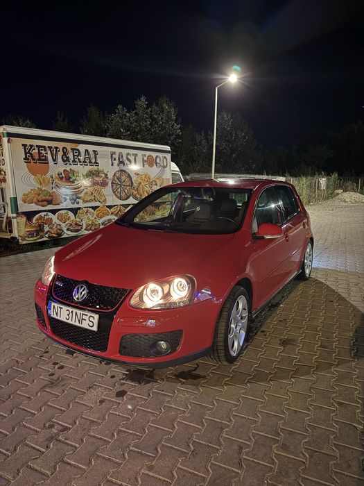 Se vinde Golf 5 GTI
