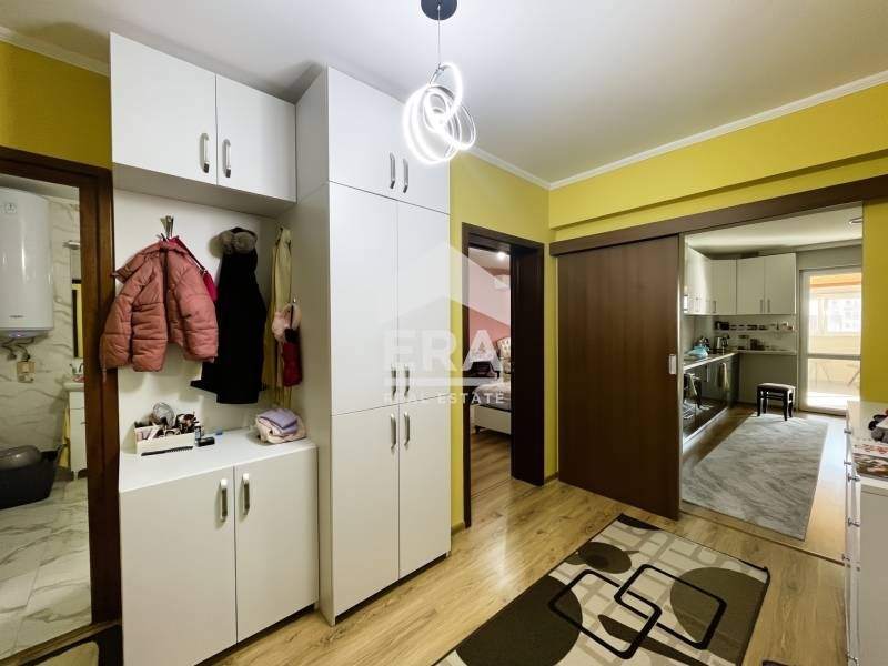 Уникален четиристаен апартамент!