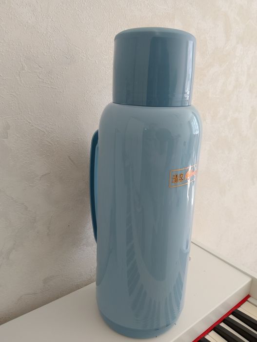 Термос 2л 4500 тг