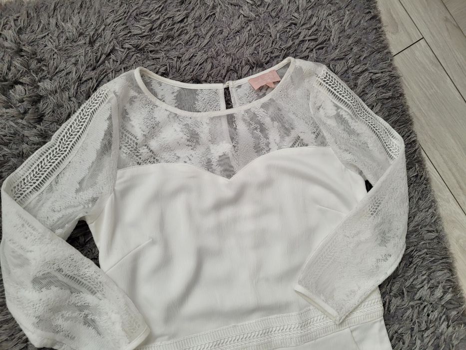 Rochita alba marime Xs