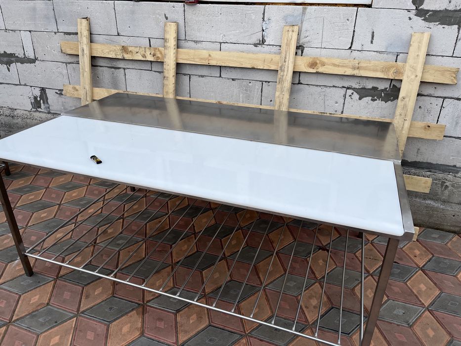 Mese cu blat din polietilena