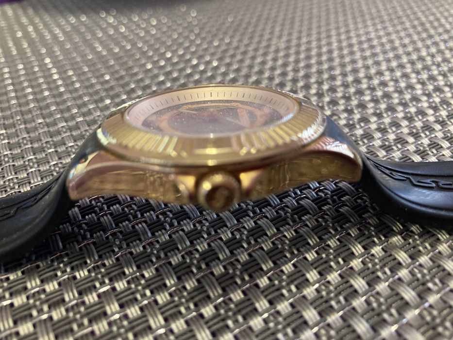 Часовник Rebecca