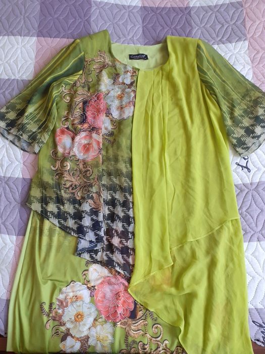 Б/у платья 48 размер