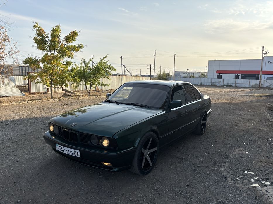 Продается BMW E34 525