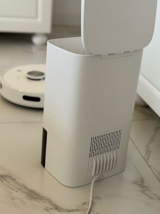 Robot de Curățenie Premium – Îngrijit, Stare Excelentă