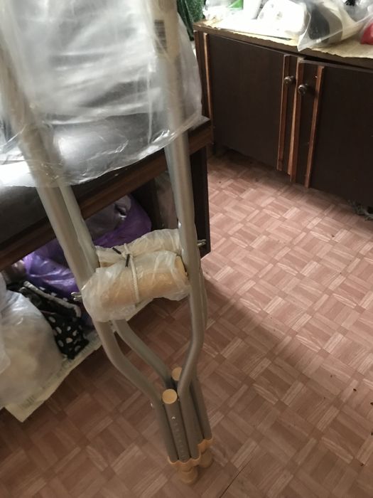 Костыли новые, пара