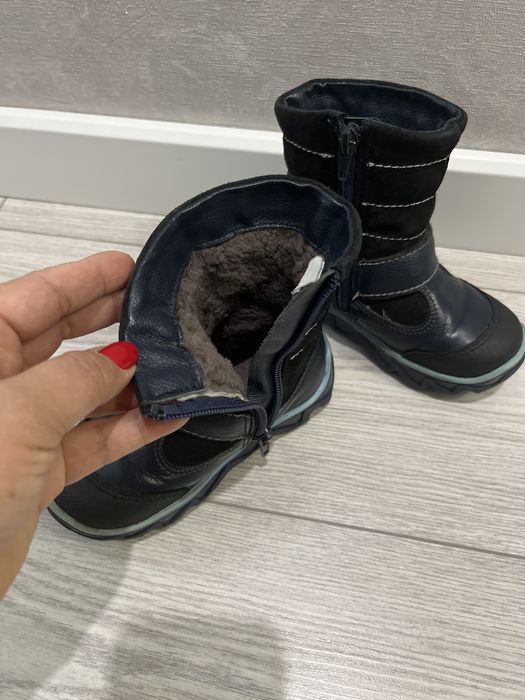 Зимние кожанные сапоги мальчику