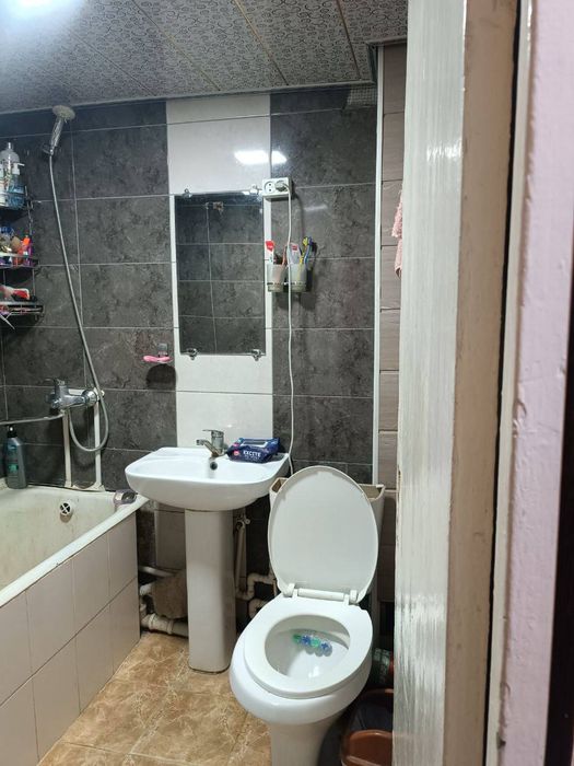 Qarshi shahar, Paxtazor m/t.da 2 xonali kvartera sotiladi
