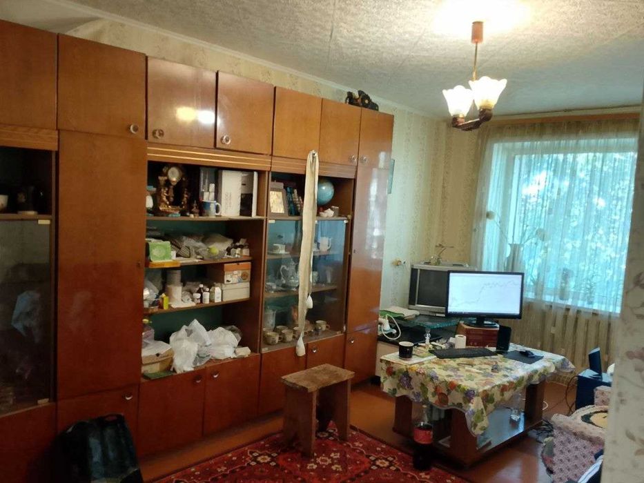 Продам трех-комнатную квартиру