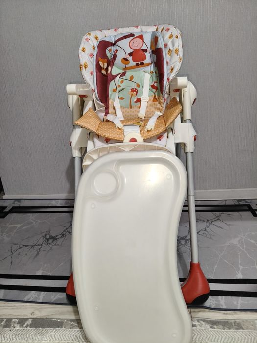 Продам столик для кормления