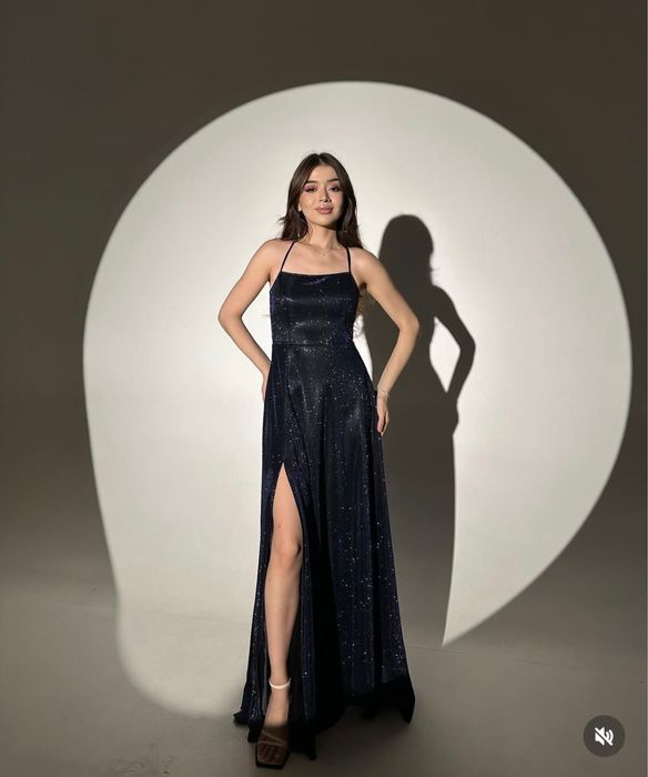 Синее вечернее платье