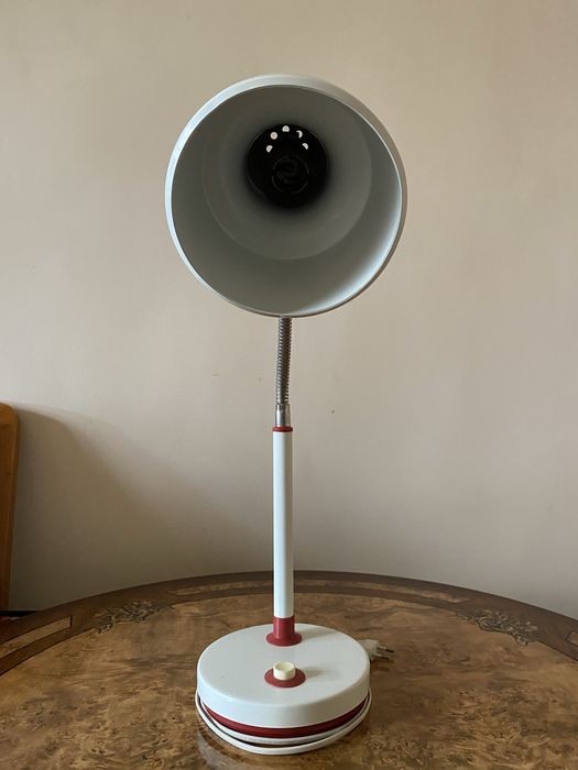 Продается  настолная лампа