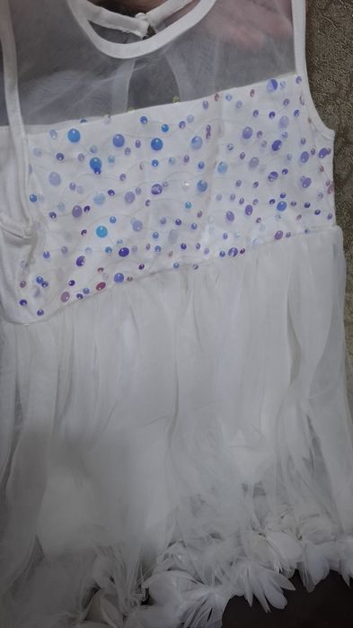 Продам нарядное платье