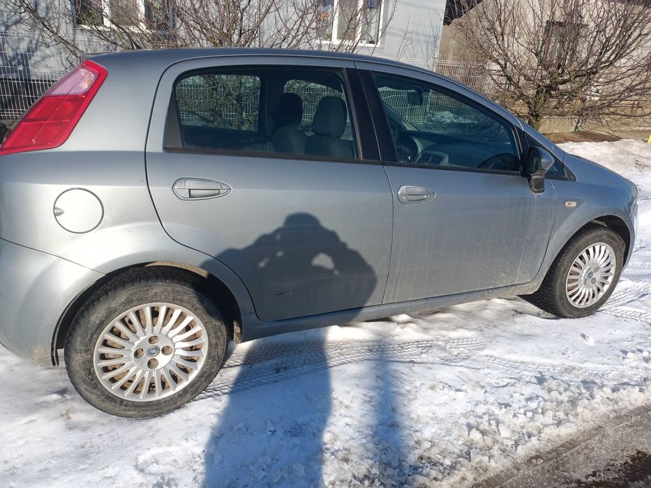 Vând Fiat Grande Punto