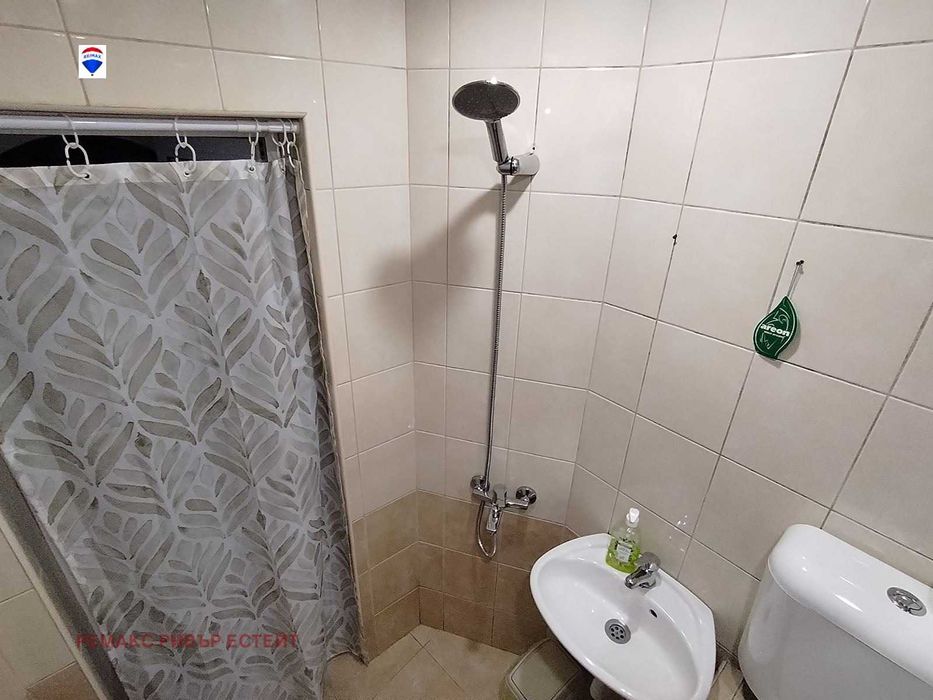 Дава се под наем Едностаен апартамент в Русе, Широк център - 64 кв.м за 204 € - Снимка #6