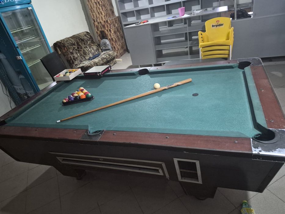 Masa biliard profesioanla