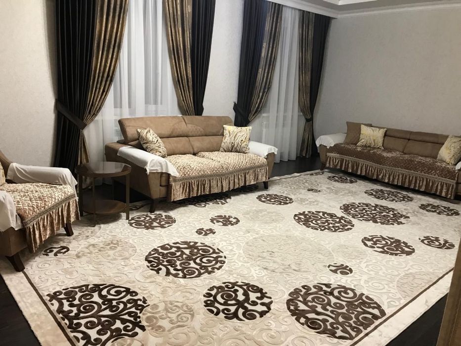 Продам два дивана и один кресло!