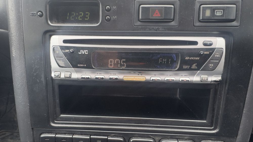 Автомагнитола JVC