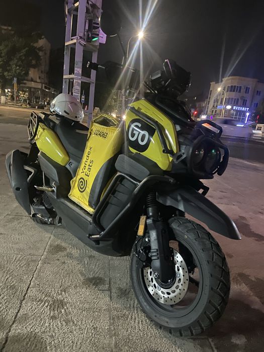 Mopid Skuter TANK GST