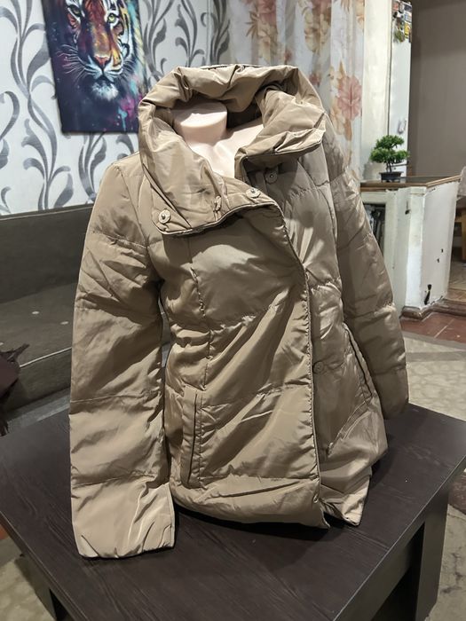 Продается новая куртка женская размер S