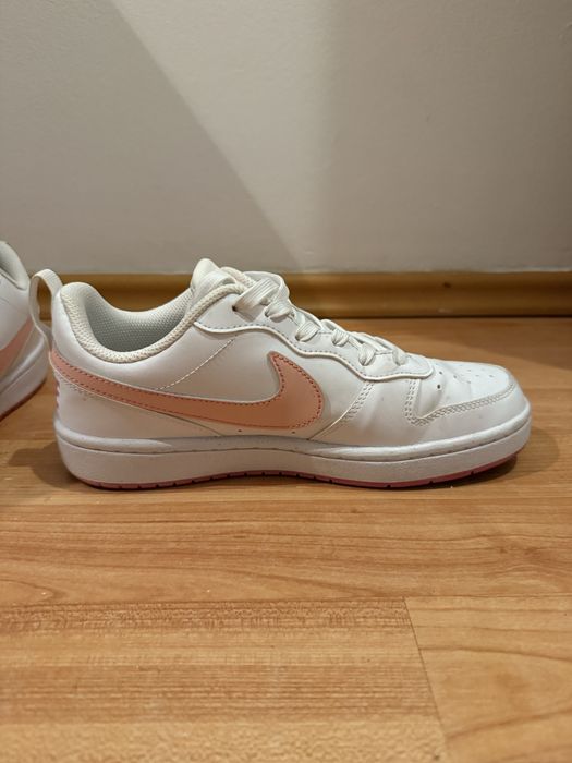 Adidasi Nike Court Borough Low 2 37.5